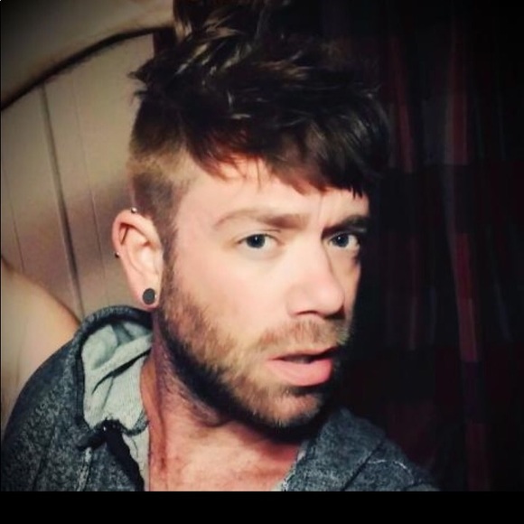 Meet your Posher, Scott - Picture 2 of 5